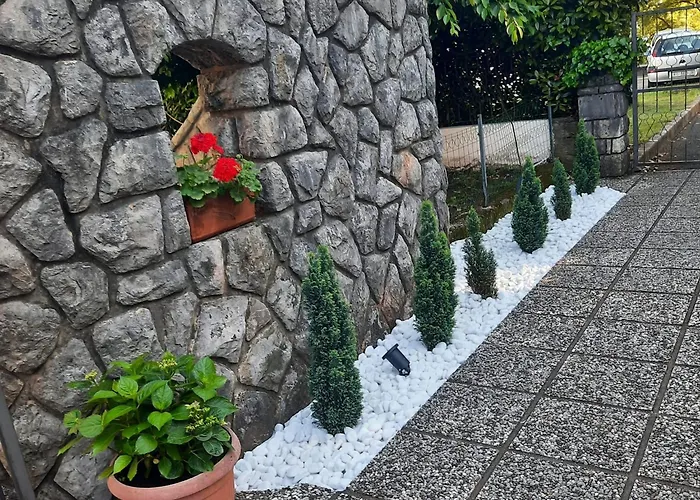Apartments Anagora III